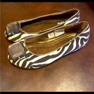 Girls Zebra Pattern Gap Flats Size 11